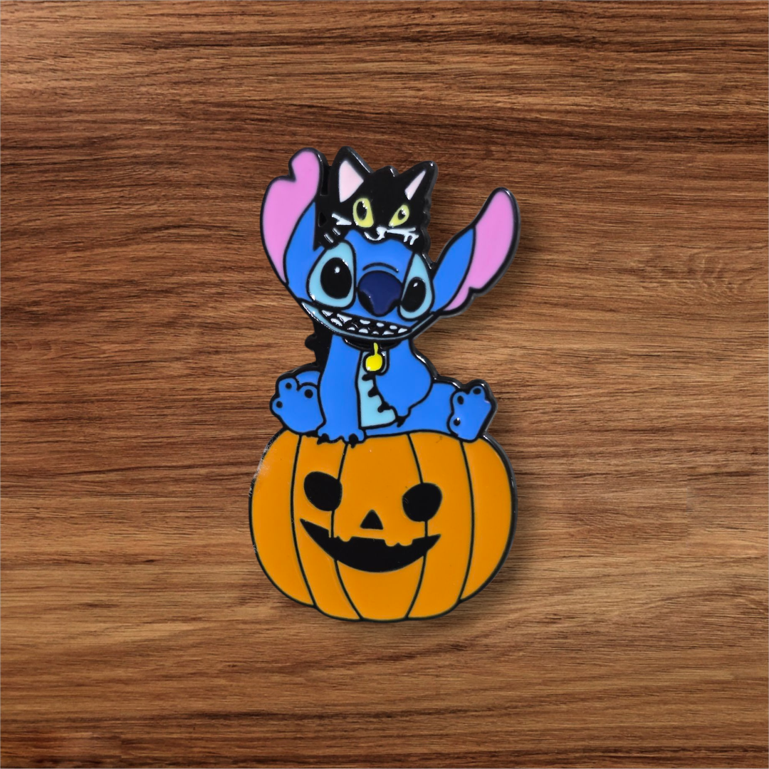 Pin Stitch Halloween con Gato Negro