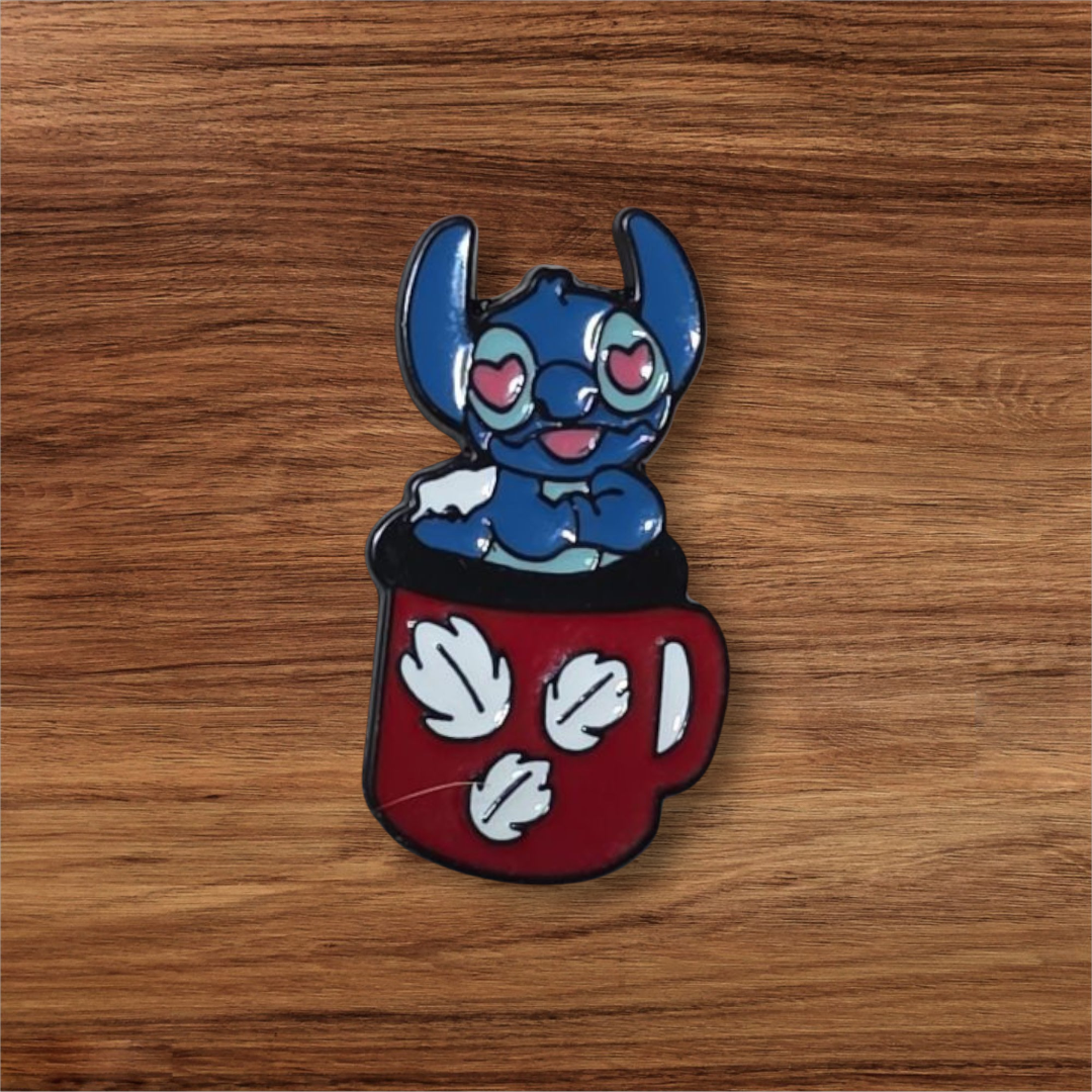 Stitch en una tacita