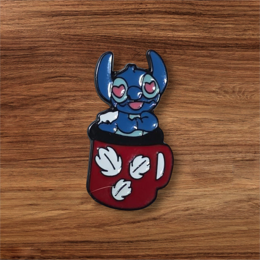 Stitch en una tacita